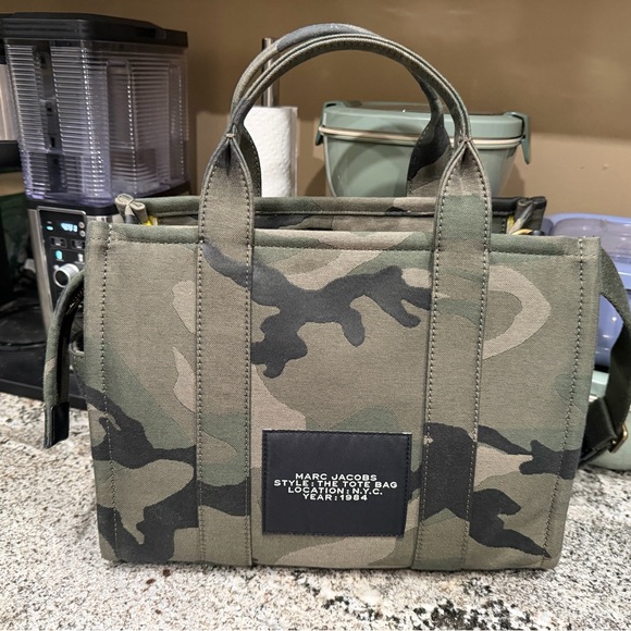 Marc Jacobs medium Green Camouflage Tote Bag - Picture 2 of 9